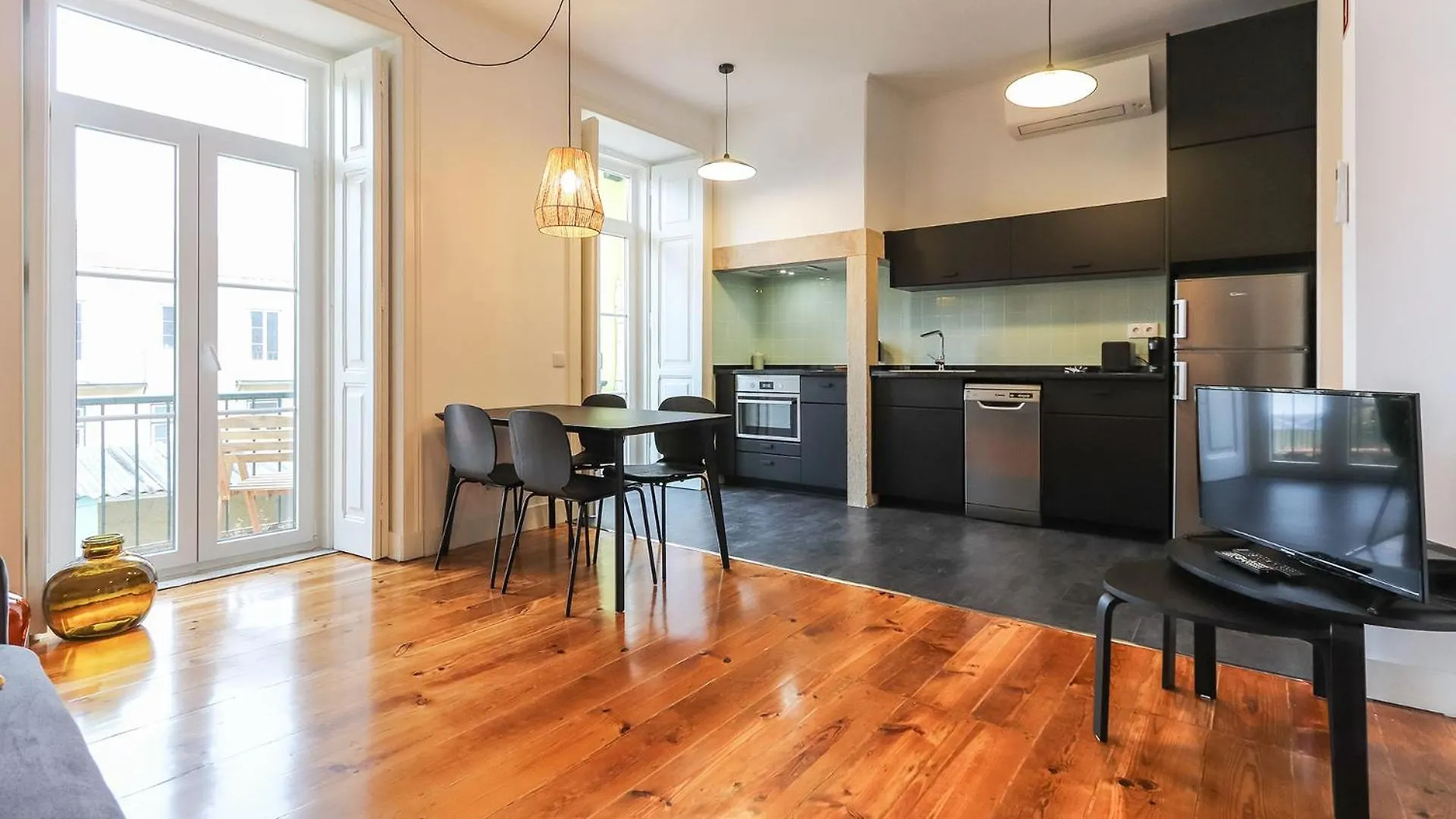 Luxury Olipi Apartments Lisboa البرتغال