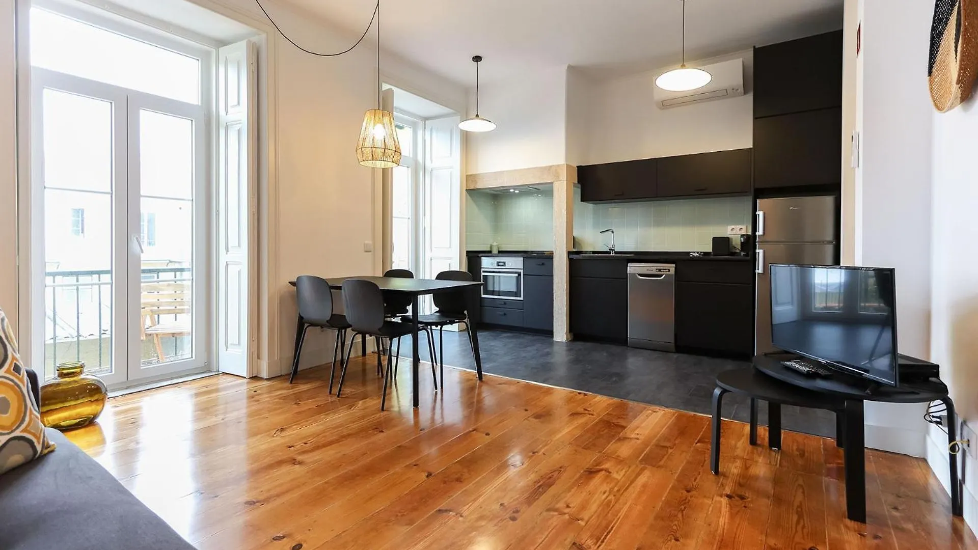 Luxury Olipi Apartments Lisboa البرتغال